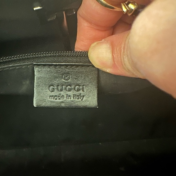 Gucci Black Leather Shoulder Bag with Silver Hardware - Picture 7 of 11